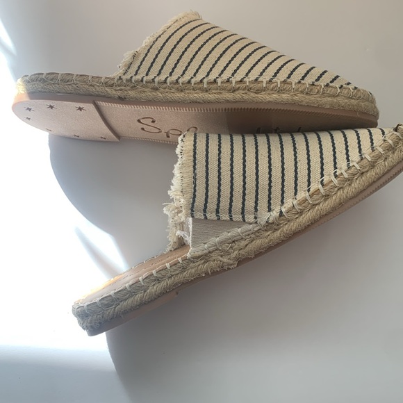 NWB! Splendid Jaycee slide size 7 - Picture 4 of 8